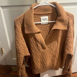Abercrombie & Fitch Women's Brown V-Neck Sweater
